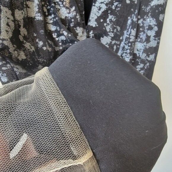 Tadashi SHOJI Velvet Trim Black Shift Dress Size 4 - Picture 11 of 14